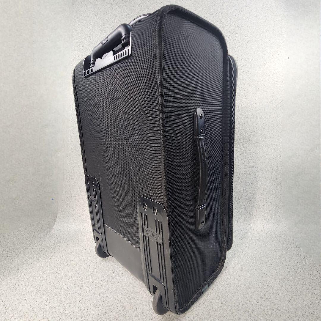 TUMI ▲ キャリーケース // 2243D4 機内持込み可 ナイロン 黒