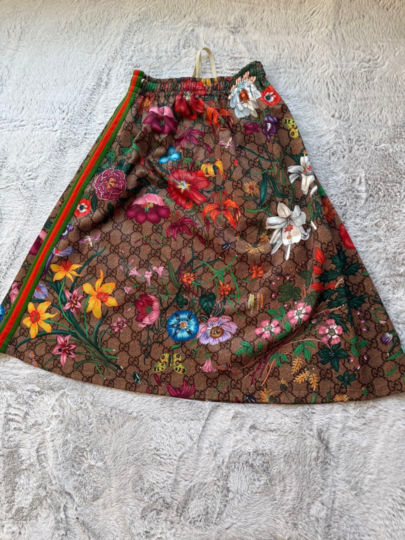 GUCCI GGフローラロングスカート　美品