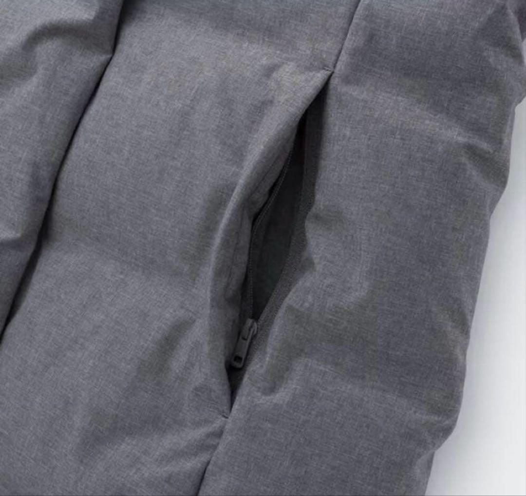 人気モデル　UNIQLO ユニクロ シームレスダウンコート XL 大きいサイズ