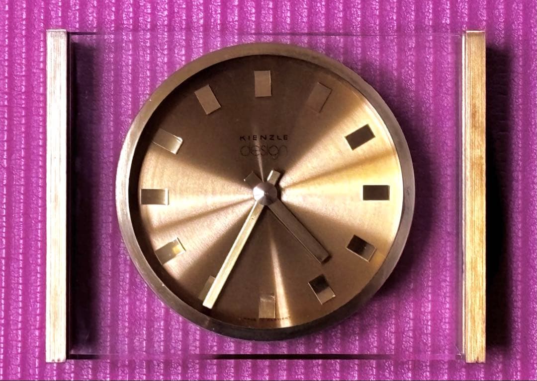 Kienzle ゴールド 置時計 モダンデザイン