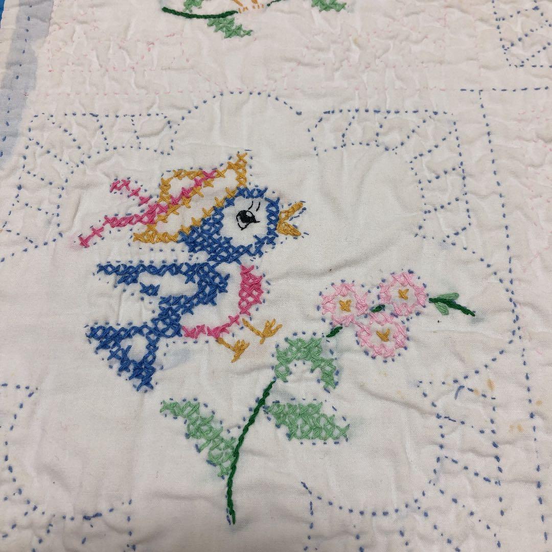 アンティークキルト  刺繍  レトロ　昭和