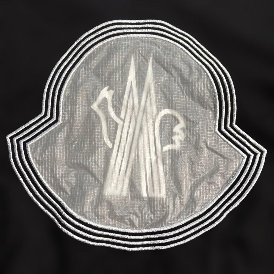 よっしーさま専用 【美品】MONCLER ブラック 長袖カットソー