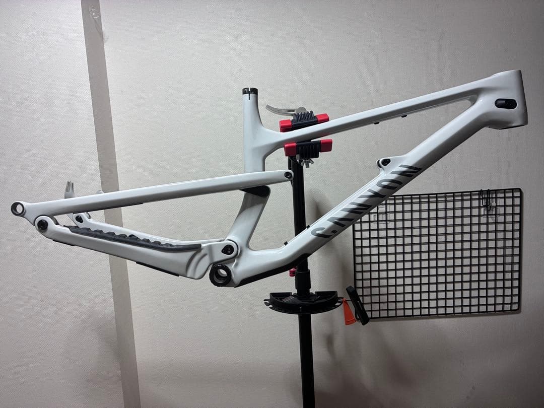 Canyon Spectral 125 CF9 カーボンフレーム　Mサイズ