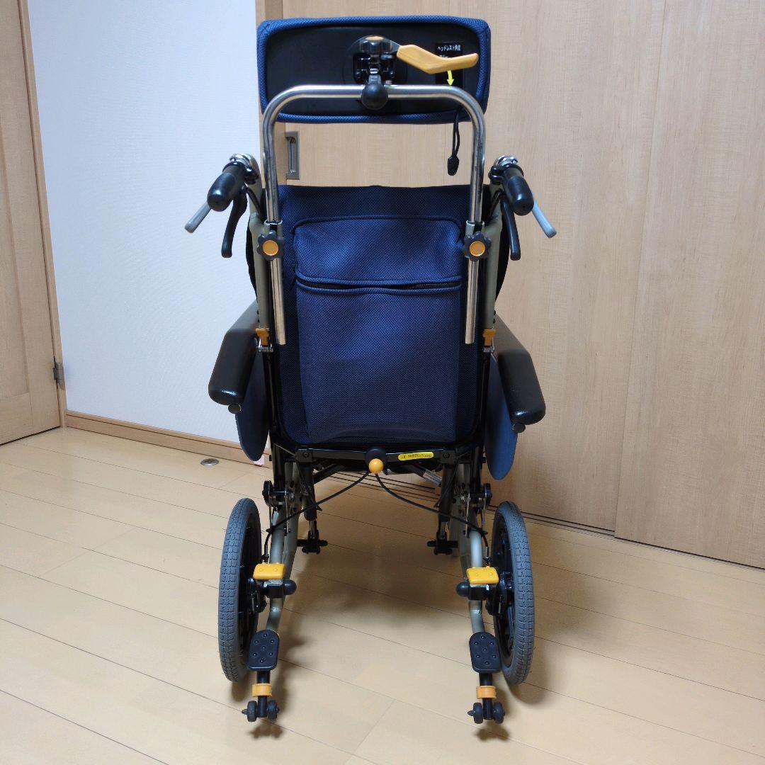 ティルト＆リクライニング連動式コンパクト車椅子　オアシス