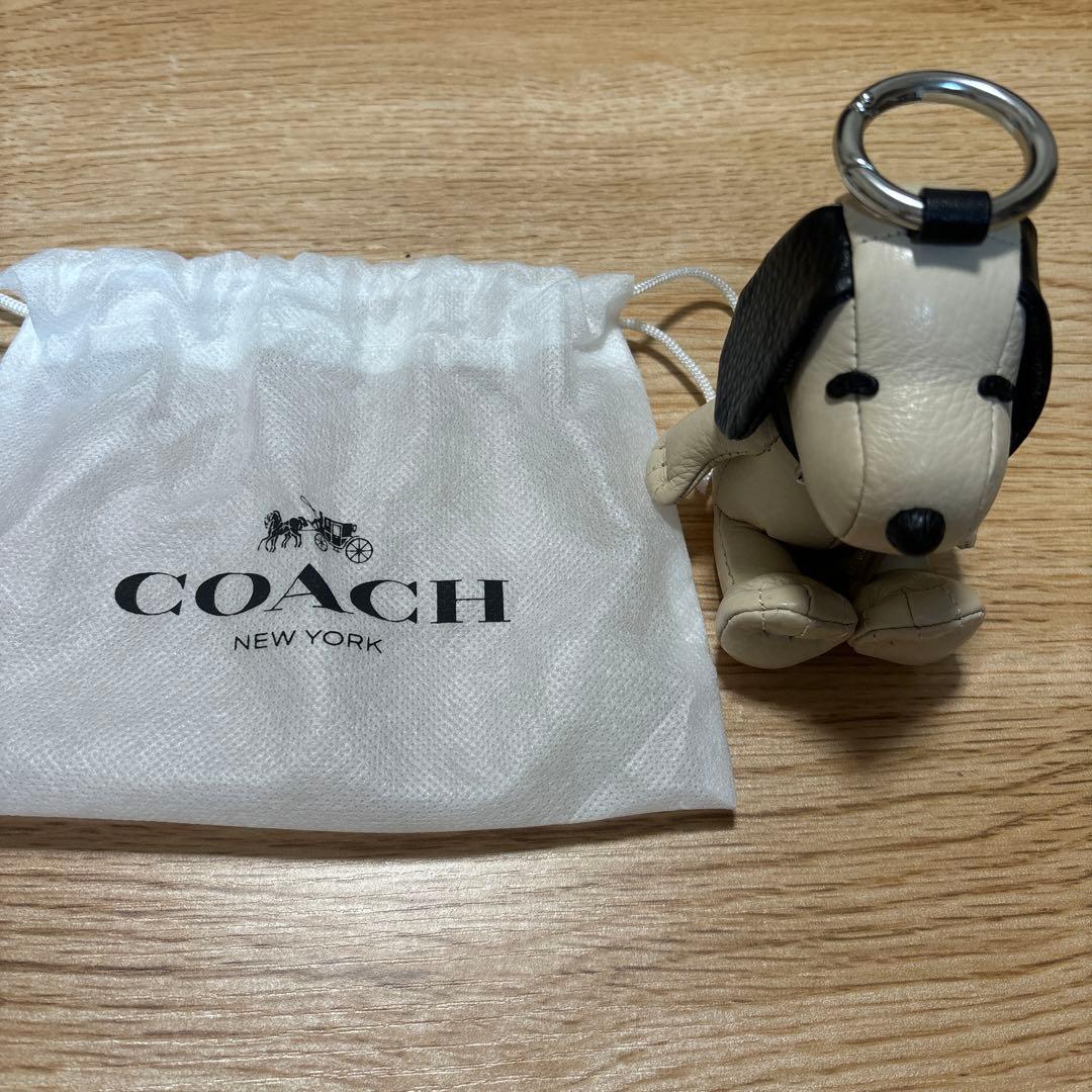 COACH スヌーピー キーホルダー