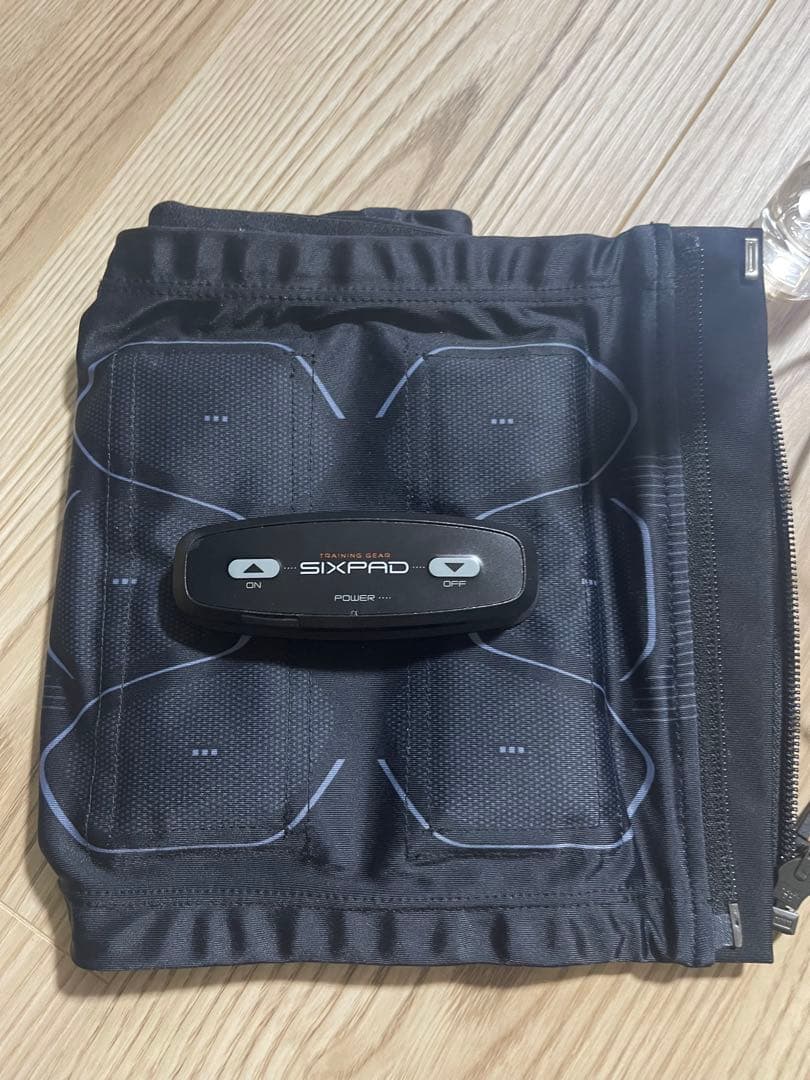 SIXPAD EMS腹筋トレーニングデバイス　Mサイズ