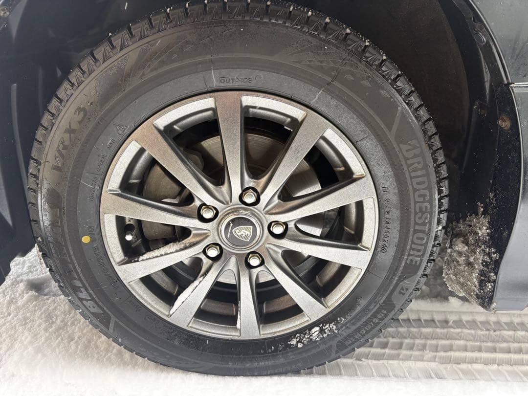 高年式　ブリジストン　195/65R15 スタッドレス　ホイール付き　VRX3
