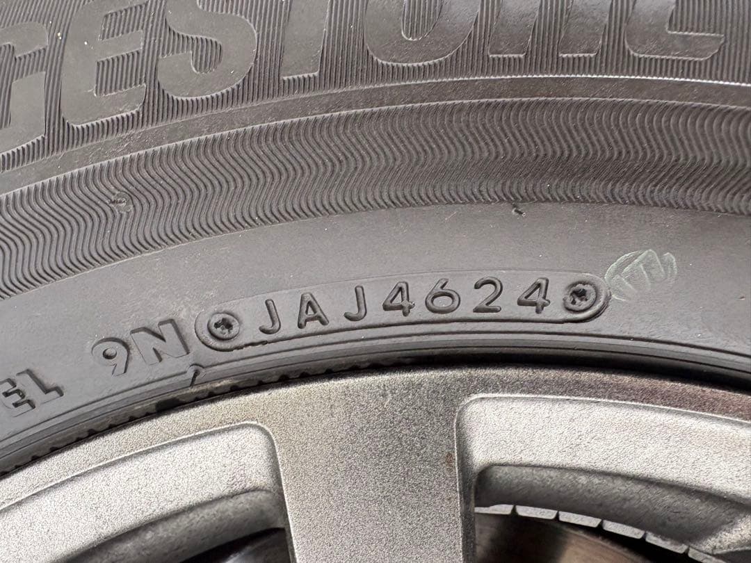 高年式　ブリジストン　195/65R15 スタッドレス　ホイール付き　VRX3