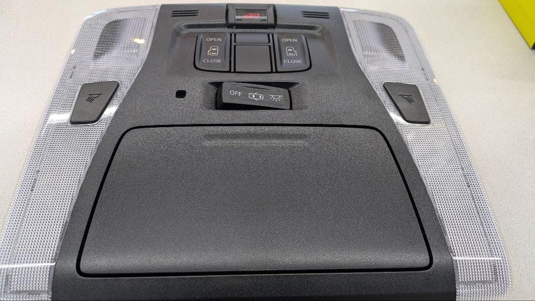 AYH30アルファードヴェルファイア用オーバーヘッドコンソール　中古