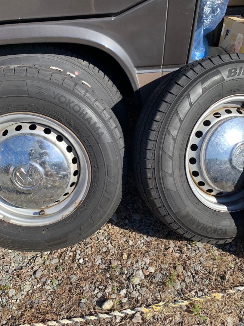 VW vanagon T3 ヴァナゴン 純正ホイールリングハブキャップ タイヤ付