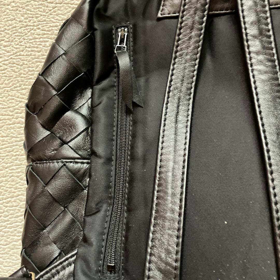 本革メッシュリュック　ブラック　ハルメク