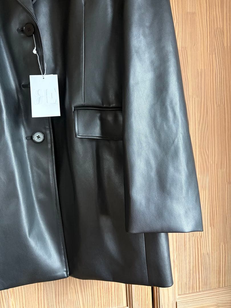 とも【タグ付新品】ER emma 合皮レザージャケット