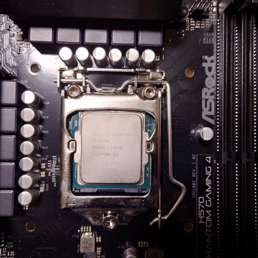 CPU 11700f h570 phantom gaming 4