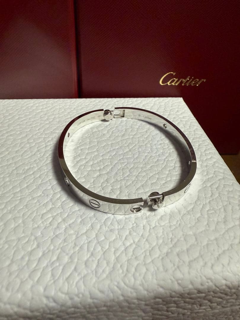 Cartierカルティエブレスレットラブブレス LOVE BRACELETダイヤ