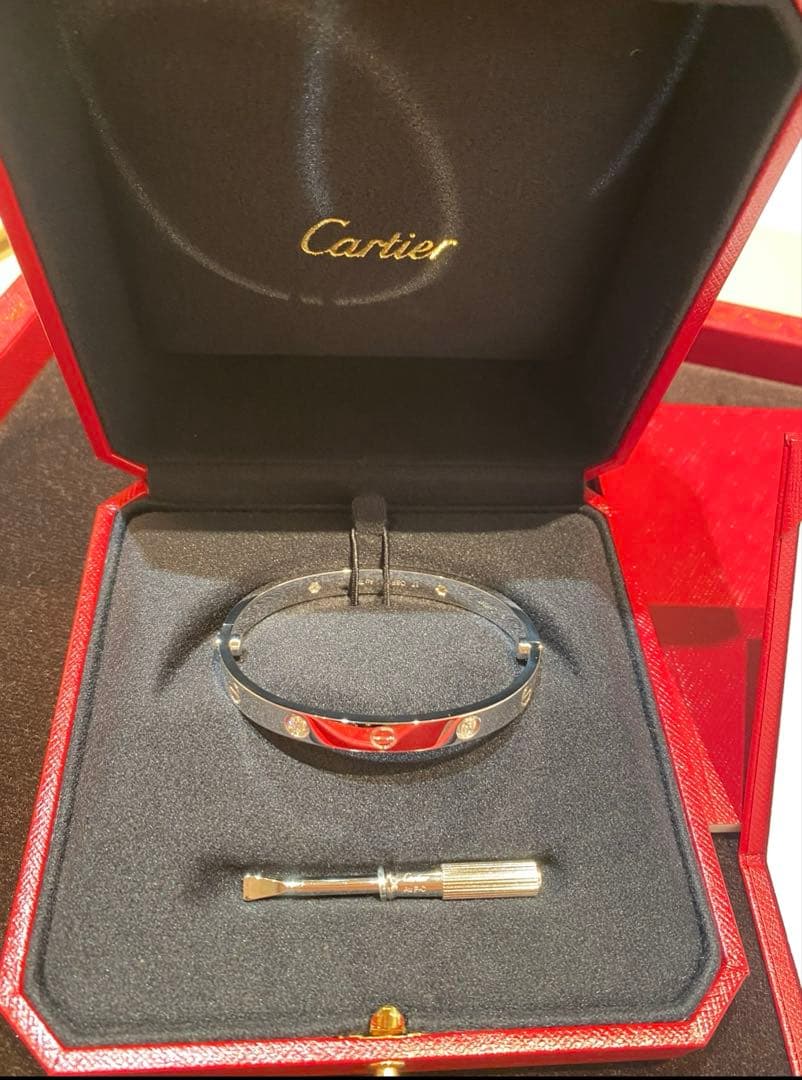 Cartierカルティエブレスレットラブブレス LOVE BRACELETダイヤ