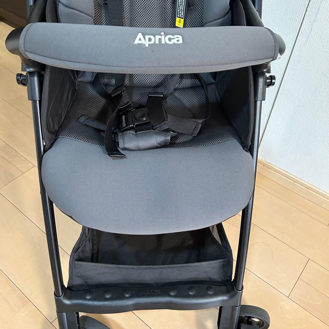 【美品】人気モデル アップリカ カルーン エアー メッシュAB 超軽量