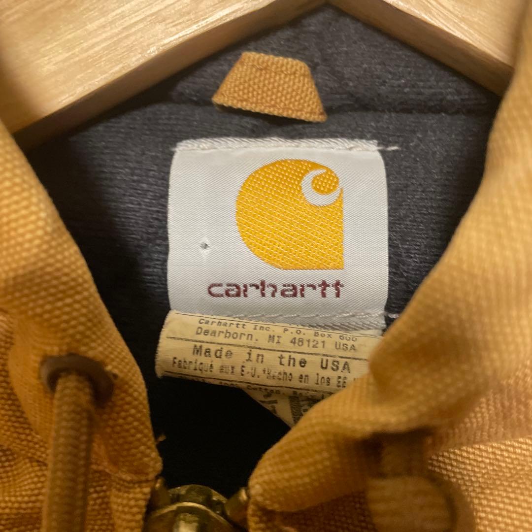 USA製Carhartt アクティブジャケット