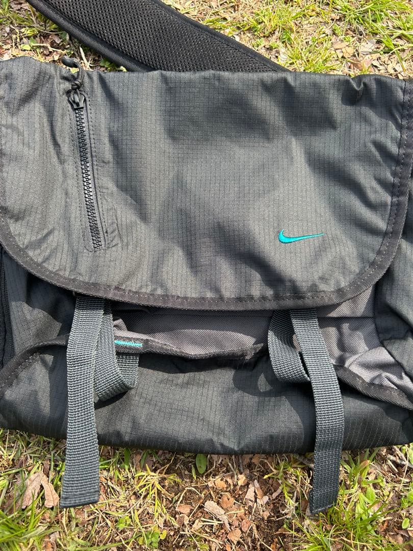90's Nike メッセンジャーバッグ　y2k テック系
