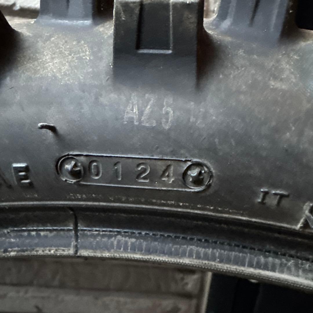 中古オフロードタイヤ　IRC VX30前後セット
