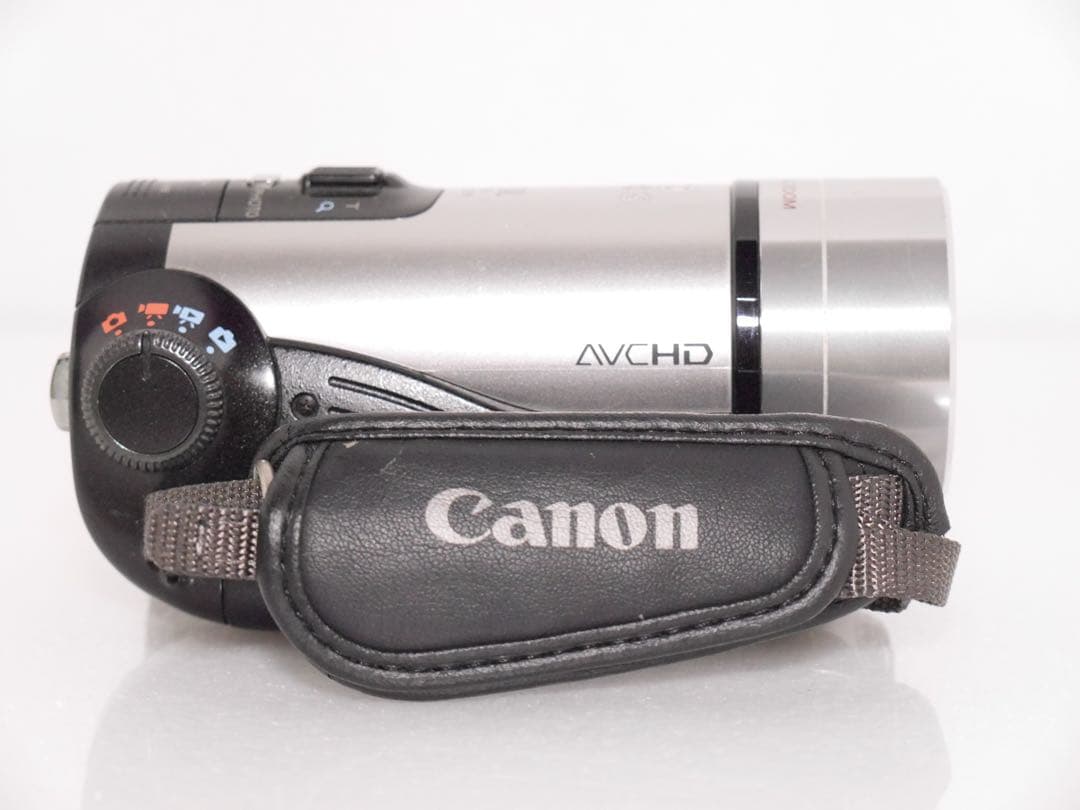 ビデオカメラ Canon iVIS HF11