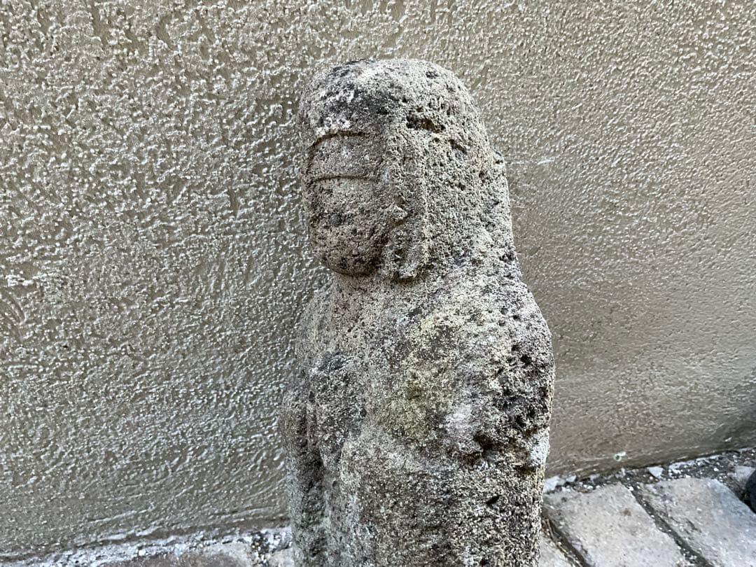 耳の大きなお地蔵様　地蔵　石仏　仏像　仏教美術　江戸時代　新潟県　高さ約42cm