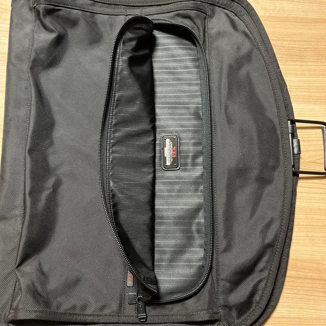 TUMI ガーメントバック