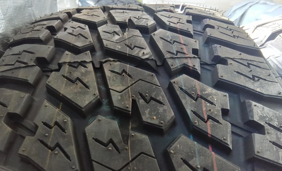 その①未使用2022年日本製305/55R20ニットーテラグラップラーG2　2本