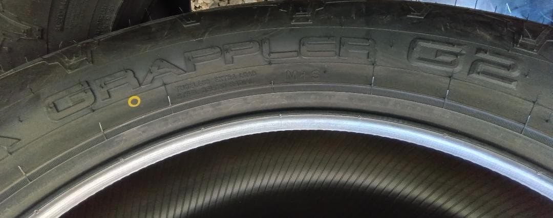 その①未使用2022年日本製305/55R20ニットーテラグラップラーG2　2本
