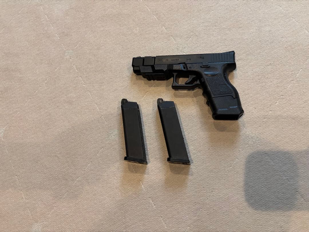 東京マルイGlock26アドバンス ガスブローバックマガジン2本付き