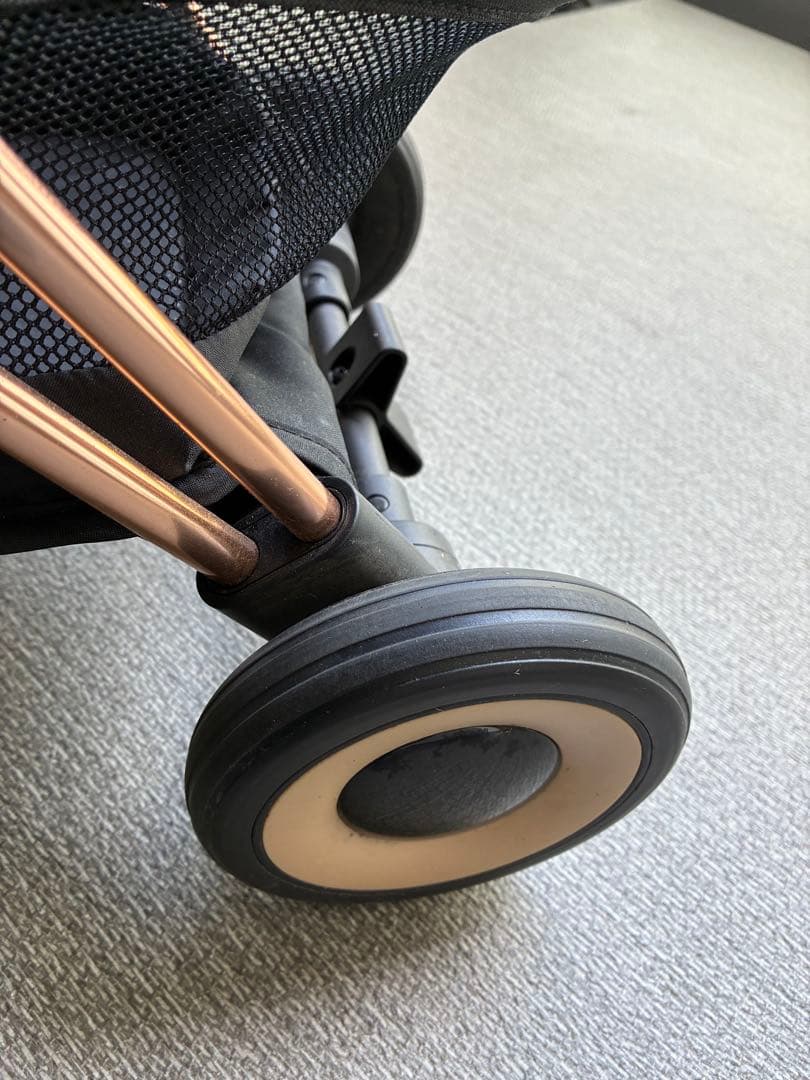 別売りバンパー付き！【cybex】三越伊勢丹限定カラー(コヤ)／ローズゴールド