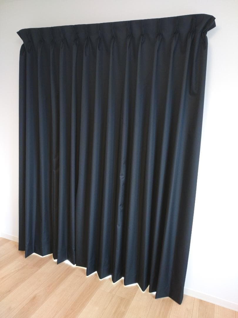 リリカラ　サンゲツ　ミラーレース　高級　オーダーカーテン　２倍ヒダ　遮光1級　黒