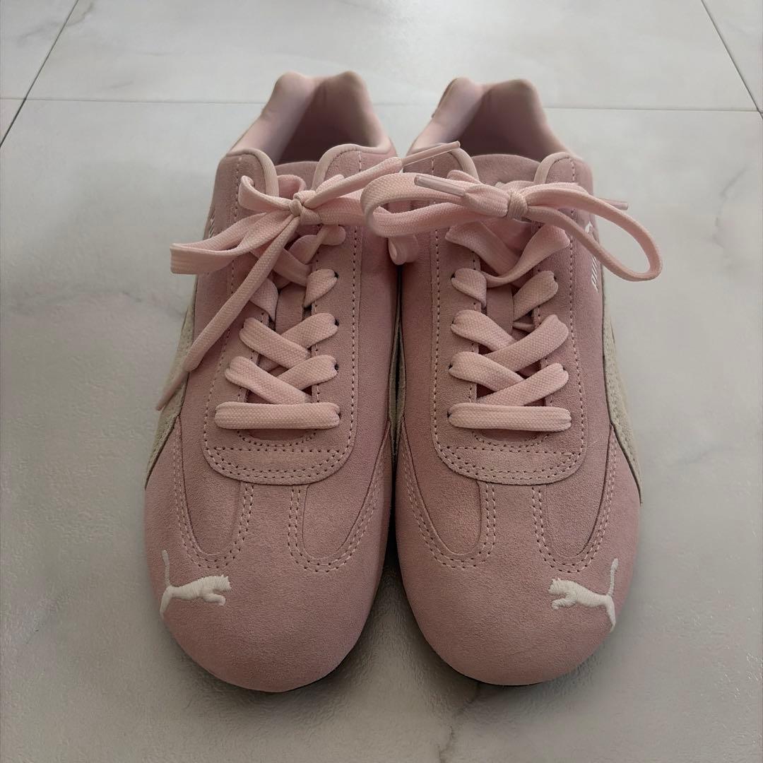 PUMA ピンク スエード スニーカー