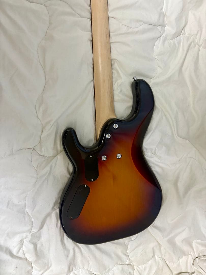 新品同Killer KB-CRIMINAL BASS 3ToneSunburst