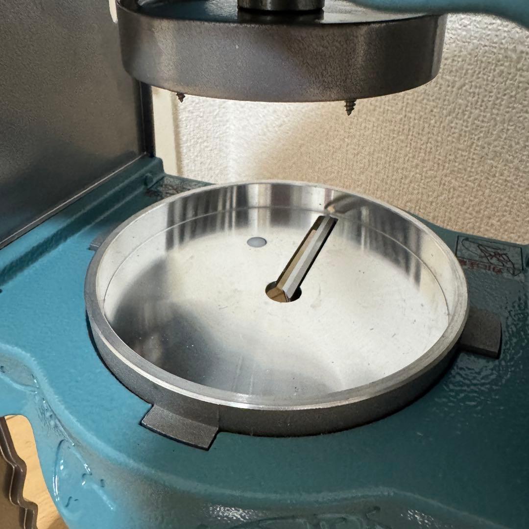 ドウシシャ 本格 かき氷屋さんのふわふわ氷かき器 IS-AL-1500