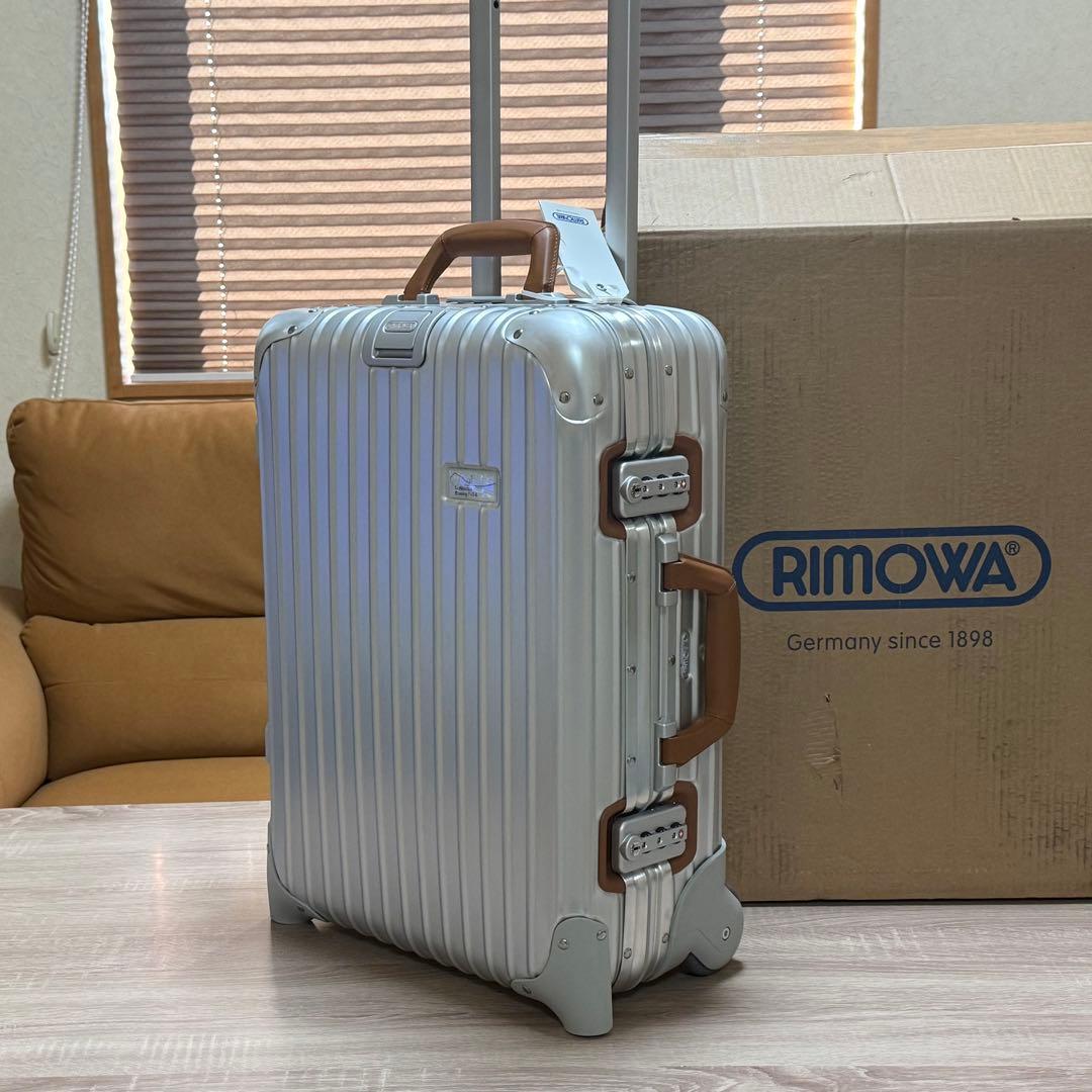 奇跡の新品　リモワ　トパーズ　ルフトハンザ　ボーイング　キャビン
