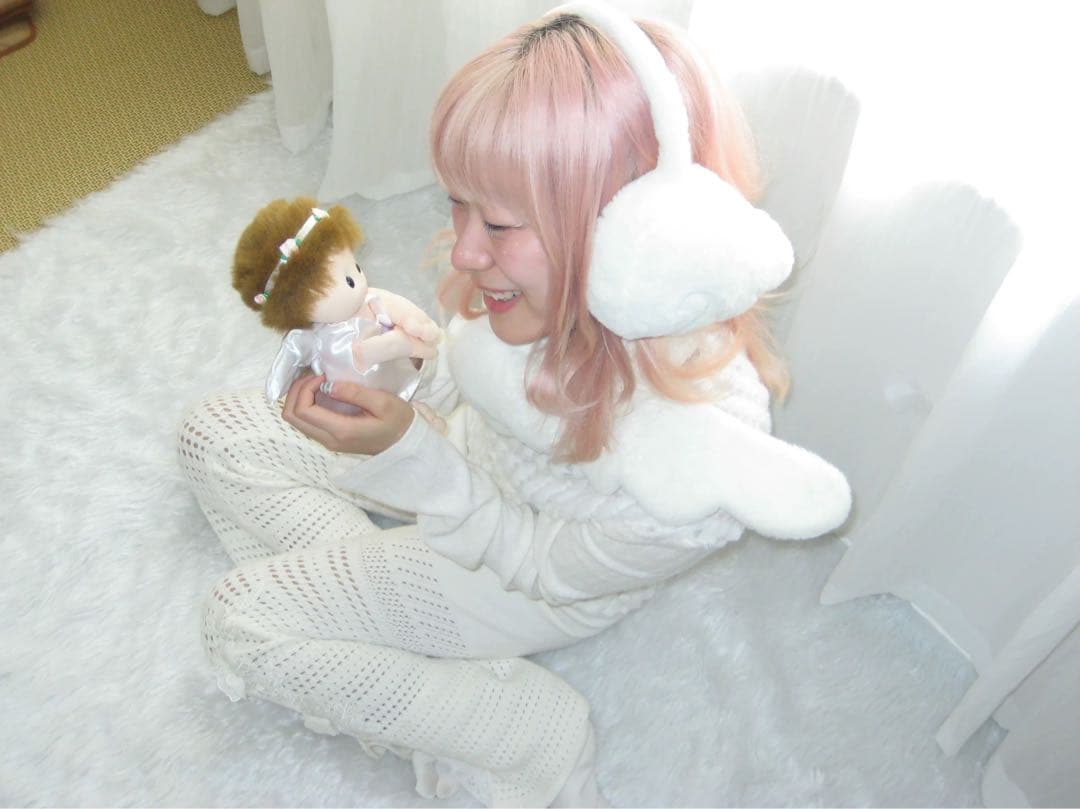 即購可　清脆小溪＊Angel&Hug＊エンジェル ふわふわ羽根付きイヤーマフ