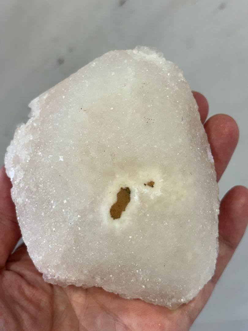 インド産　ピンクアポフィライト原石　320g キラキラかわいいピンク