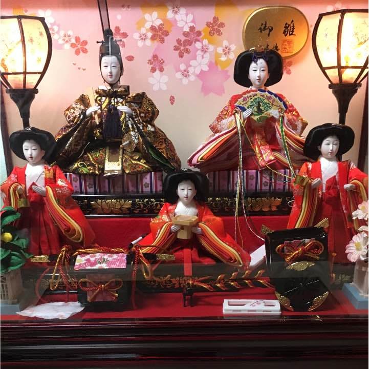 ケース付き雛人形