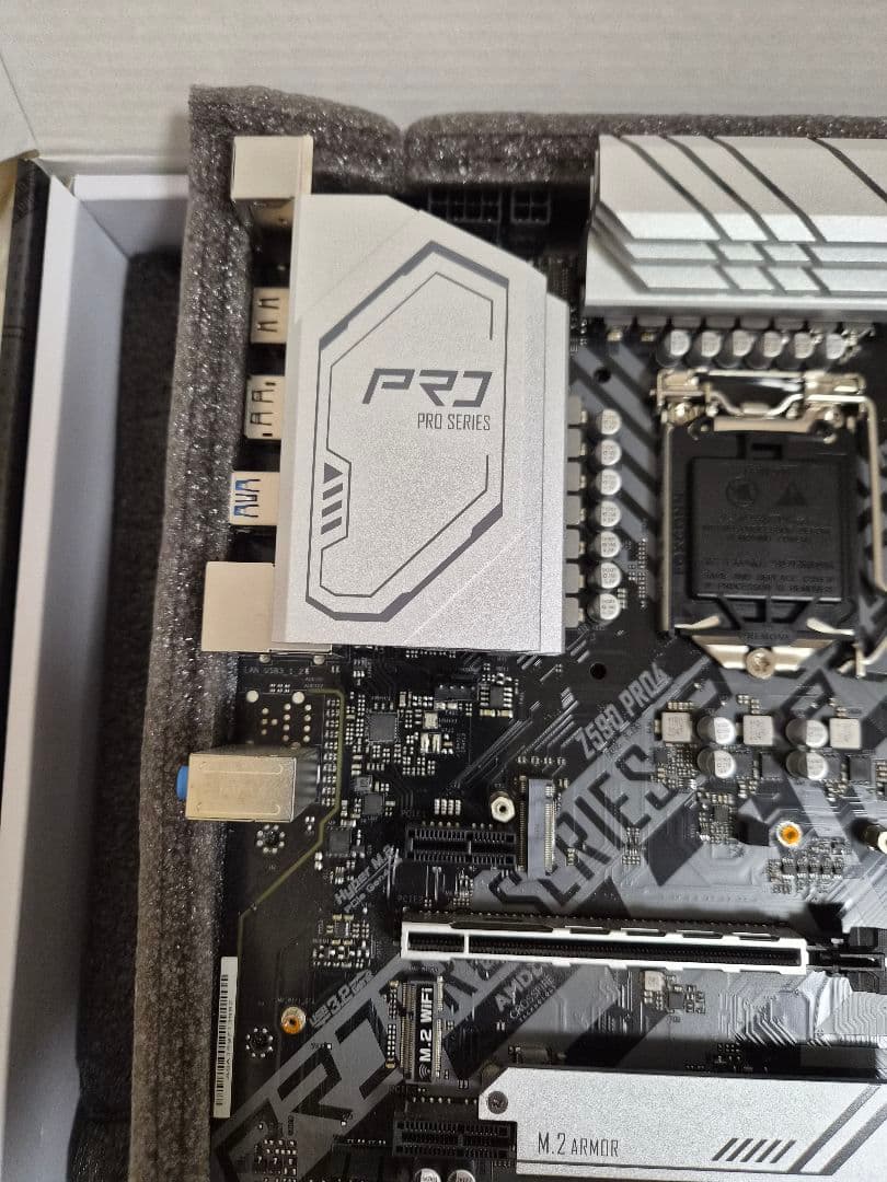 ASRock Z590 PRO4 マザーボード