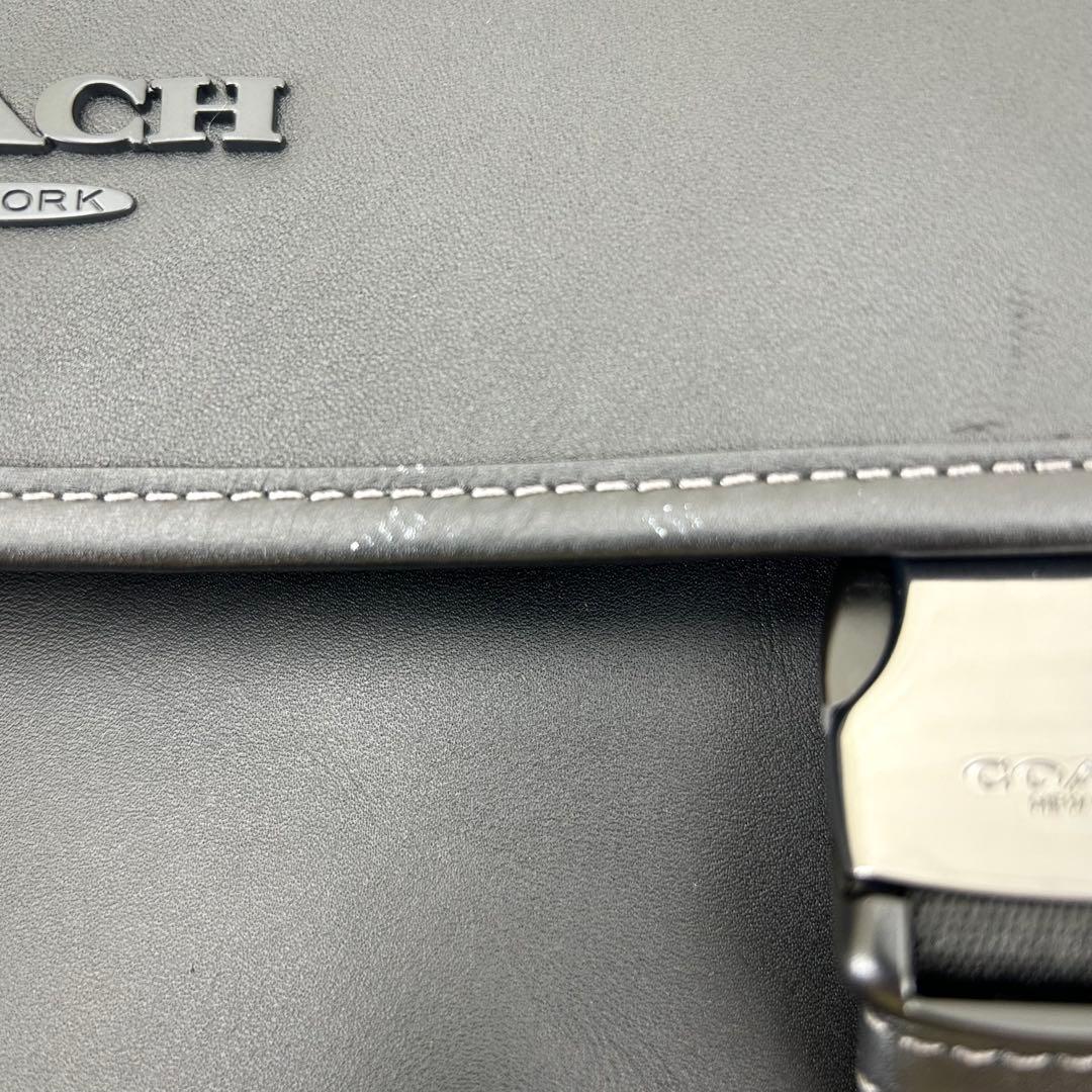 コーチ　coach メッセンジャーバッグ　レザーバッグ　黒　ブラック　ショルダー