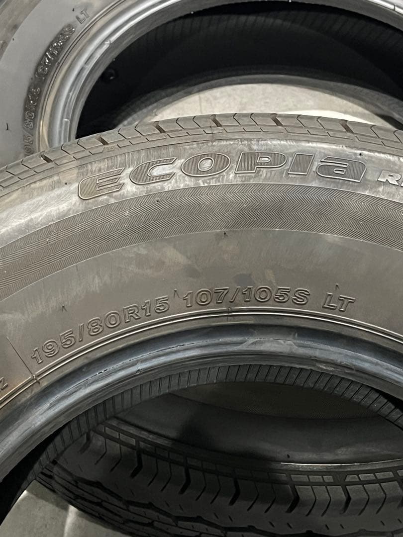 ブリヂストンECOPIA 195/80R15 4本セット ハイエース