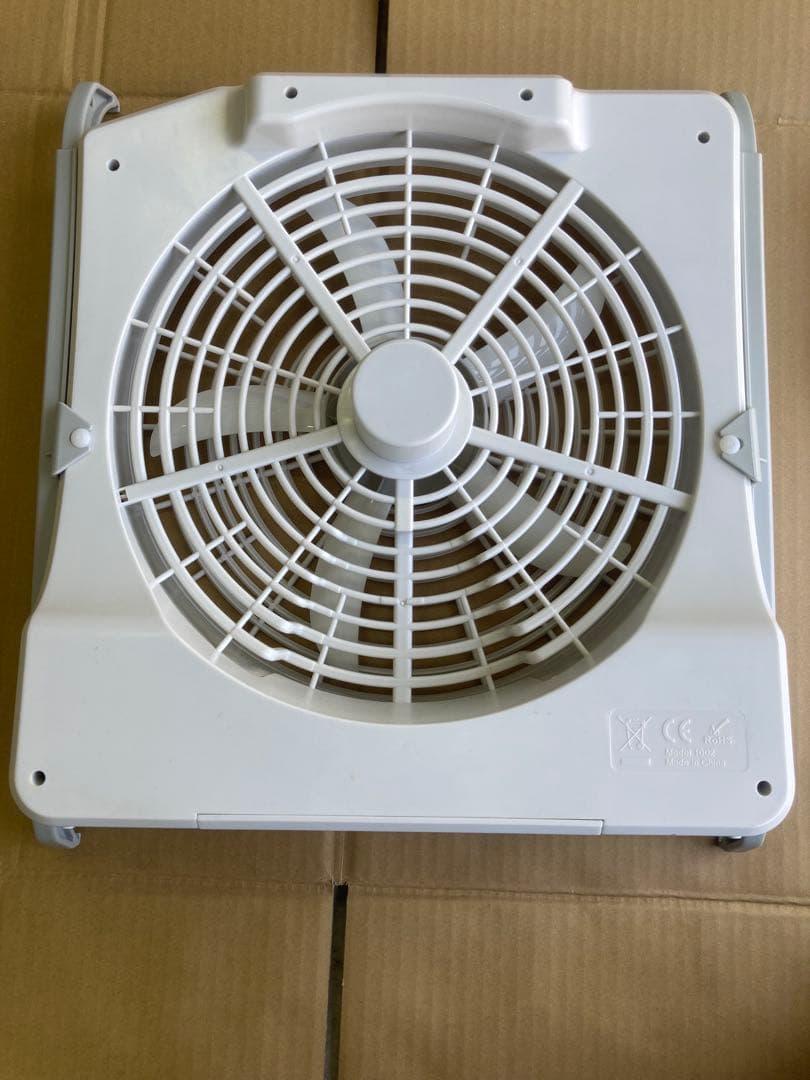 ハイエース　FIAMMA ファーマ　ターボキット　扇風機　車中泊