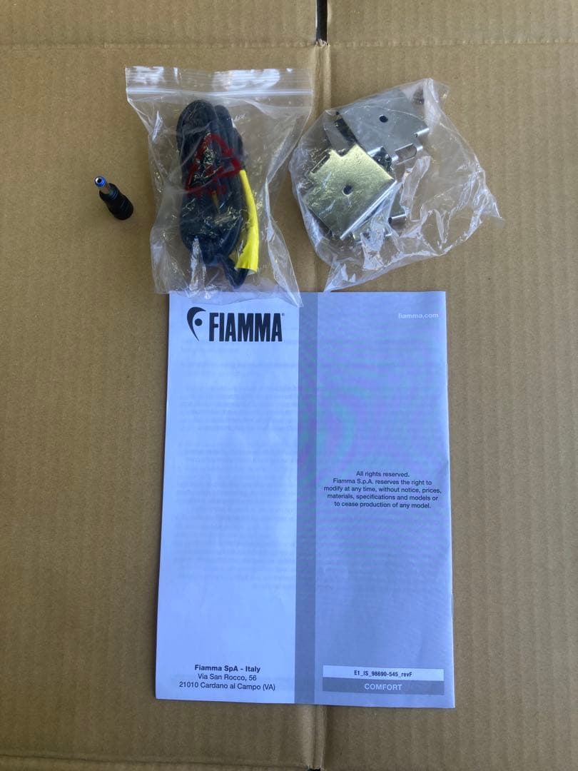 ハイエース　FIAMMA ファーマ　ターボキット　扇風機　車中泊