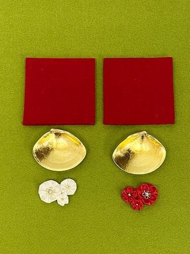 蛤香合 純金箔 つまみ細工 紅白お花3輪 芥子 雛人形の前飾り 手作り 日本製
