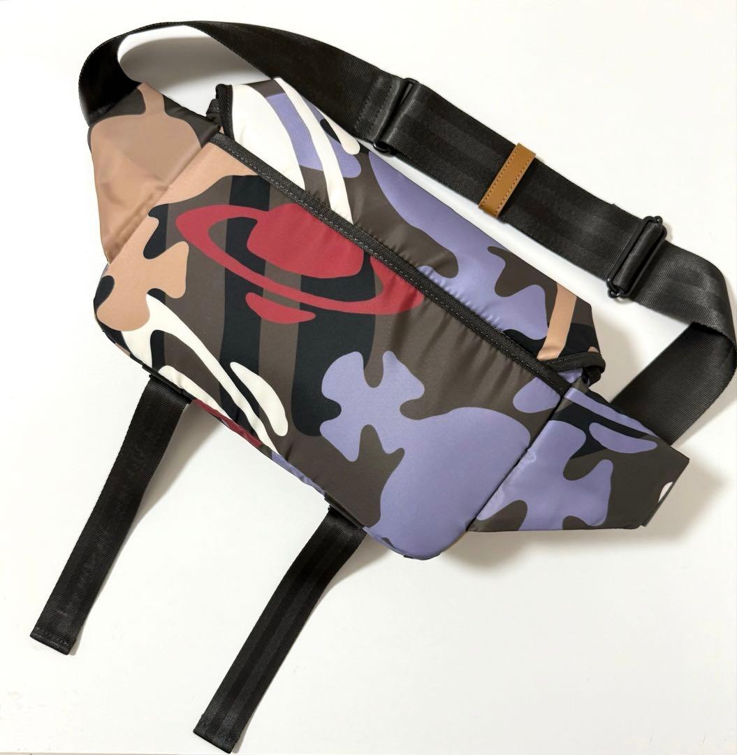 美品 ヴィヴィアンウエストウッド オーブ カモフラ ボディバッグ ユニセックス
