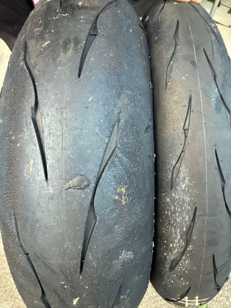 ST600 バトラックスR11前後使用時間約30分程