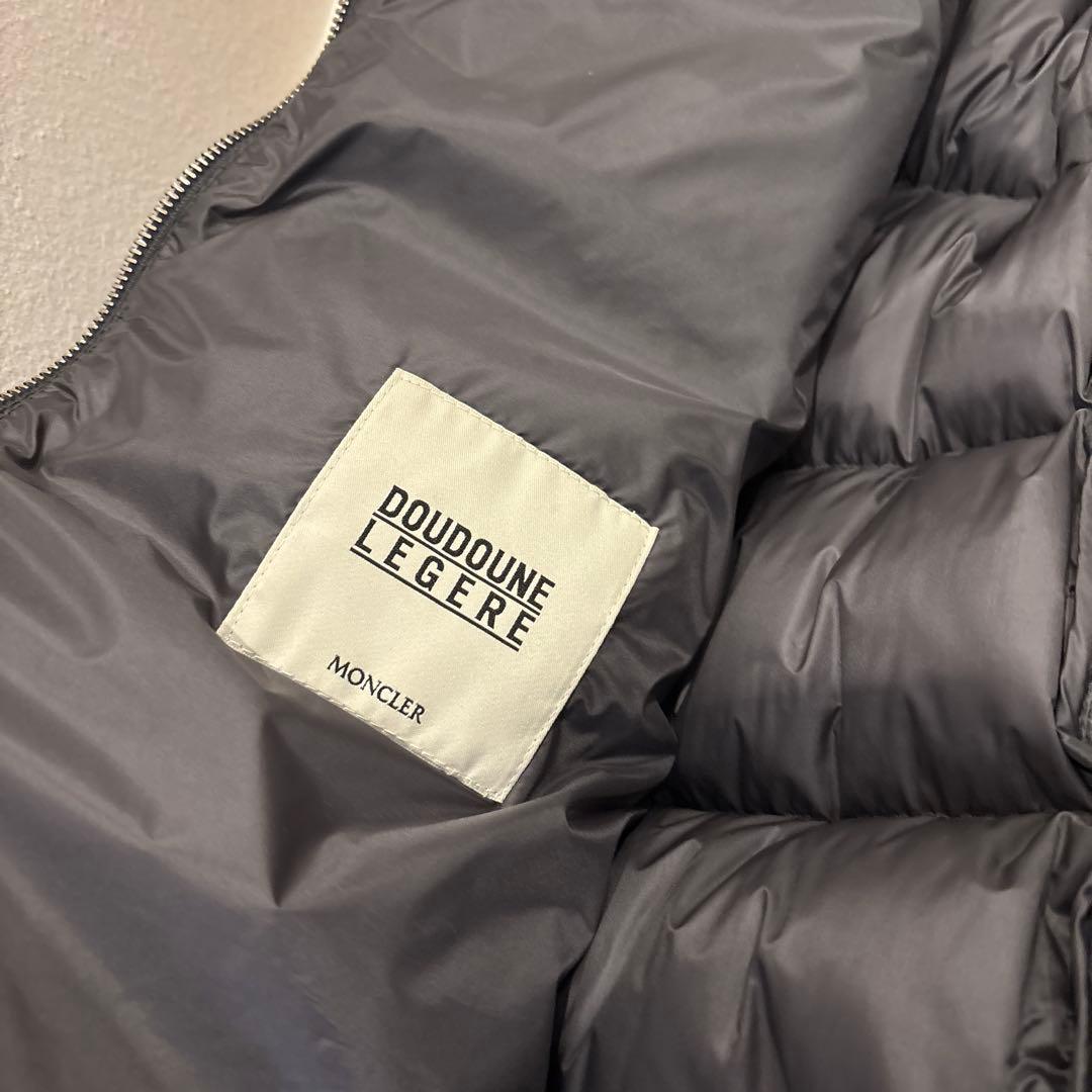 MONCLER グレー ダウンジャケット