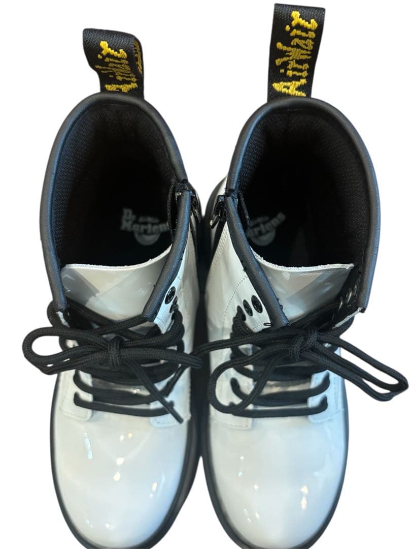 新品未使用 Dr. Martens８ホールエナメルホワイトブーツUK2 21cm