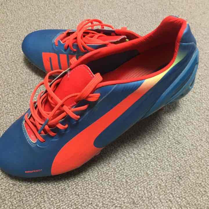 美品   Puma エヴォスピード  25.5cmね
