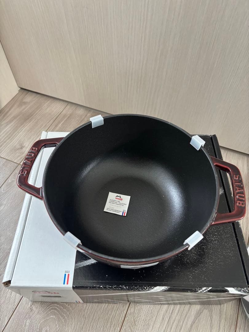 STAUB Wa-NABE M グレナディンレッド